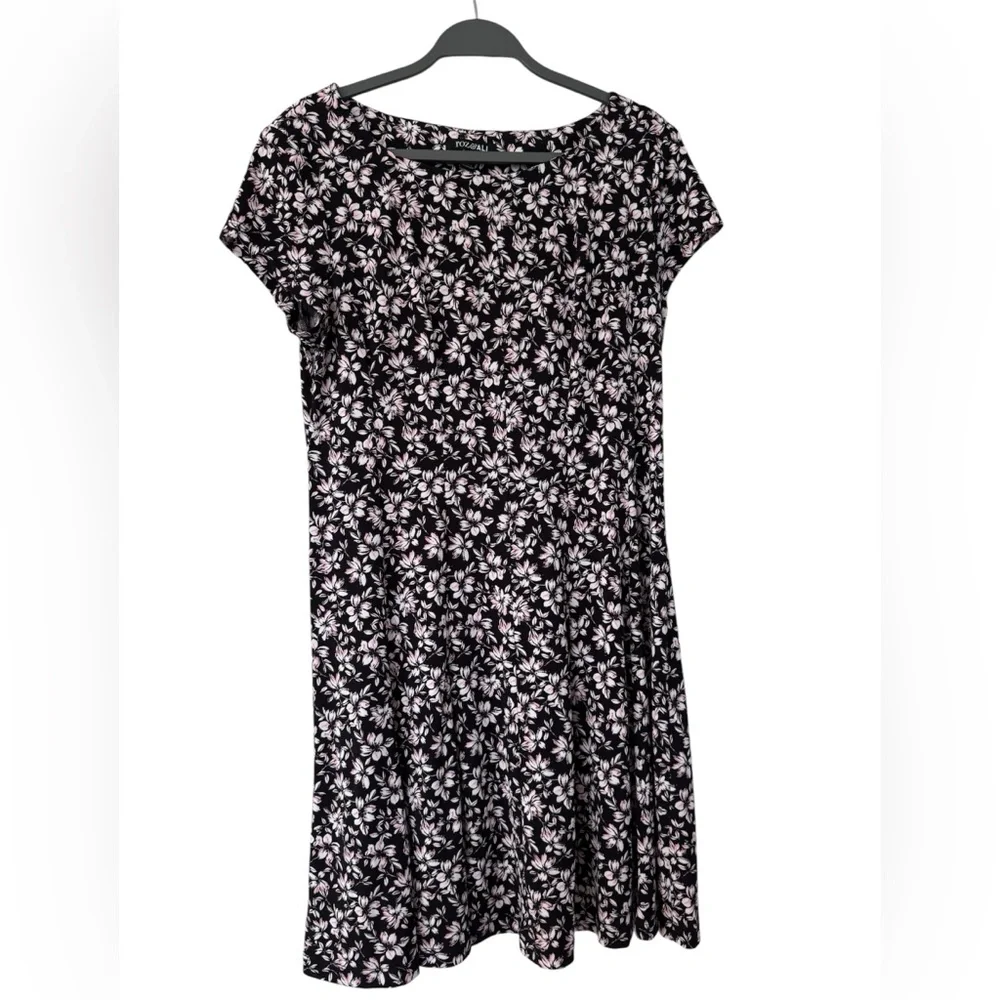 Roz &Ali Black With White and Pink Floral Design Size 12 Petite - Picture 1 of 4
